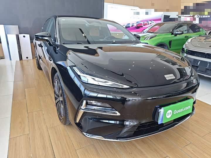 Geely Galaxy Starshine 8 EM-i, 2025 — фото 4 из 9