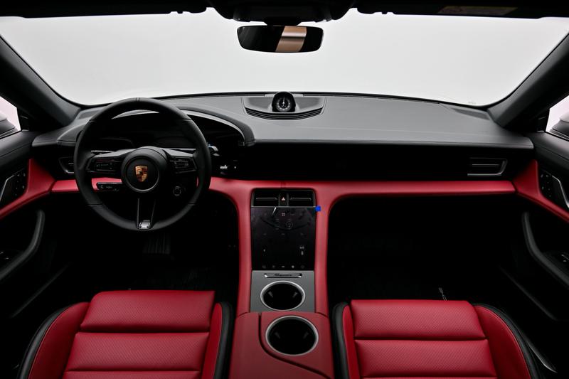 Porsche Taycan, 2025 — фото 7 из 11