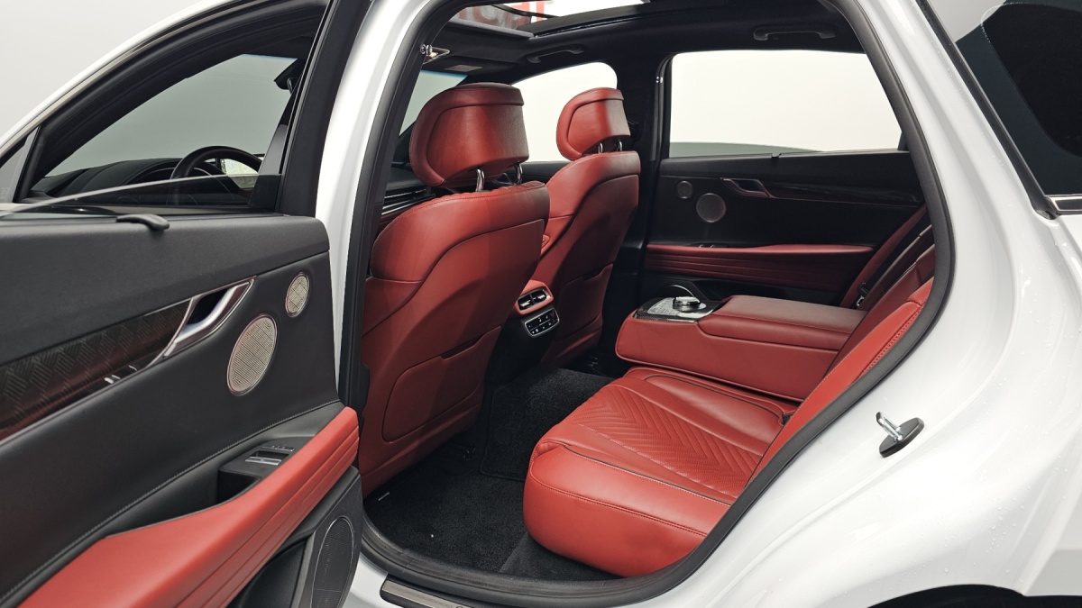 Genesis G80, 2022 — фото 12 из 12
