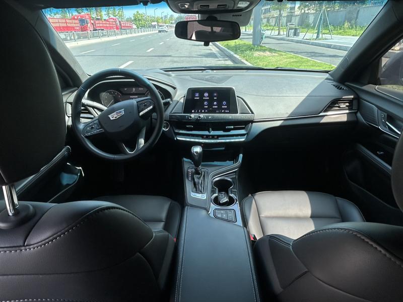 Cadillac CT4, 2022 — фото 7 из 10