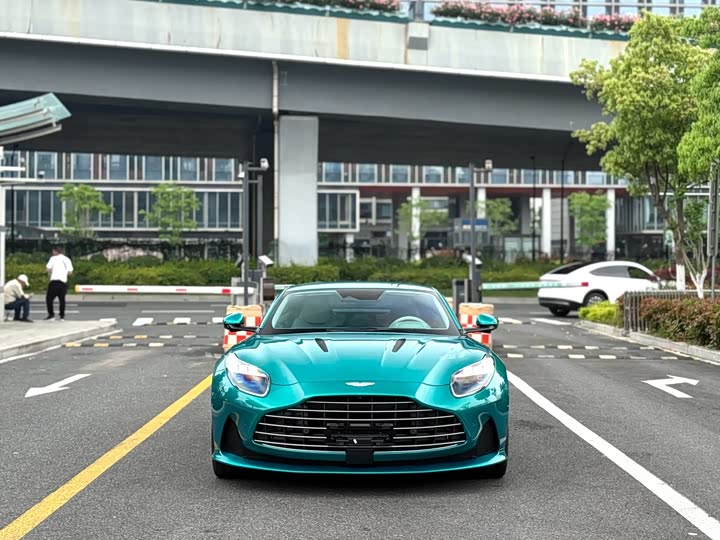 Aston Martin DB12, 2025 — купить в Самаре под ключ