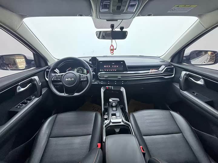 Kia Sportage GT-line, 2022 — фото 7 из 9