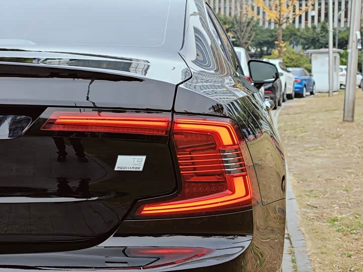 Volvo S90 Hybrid, 2023 — фото 7 из 9