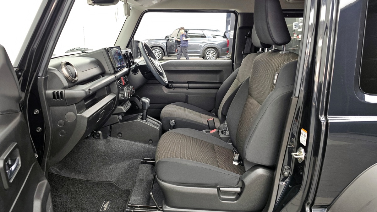 Suzuki Jimny, 2023 — фото 11 из 12