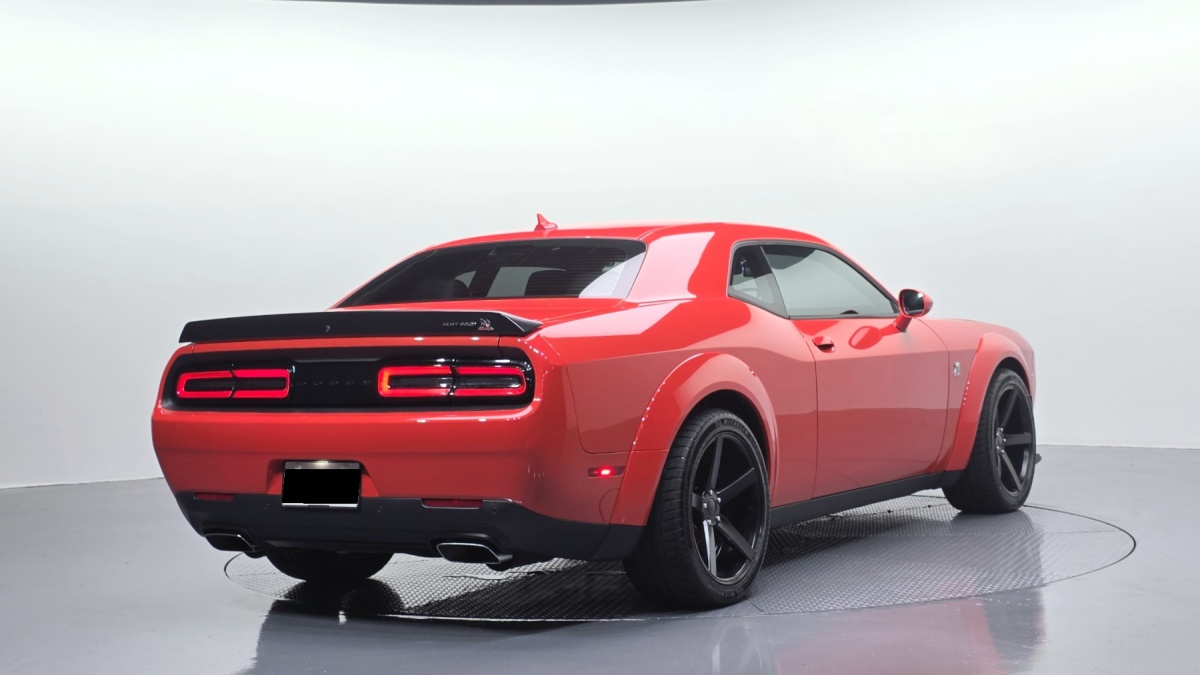 Dodge Challenger, 2022 — фото 2 из 12