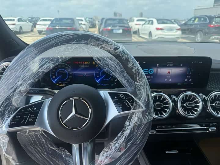 Mercedes-Benz EQB, 2026 — фото 2 из 3