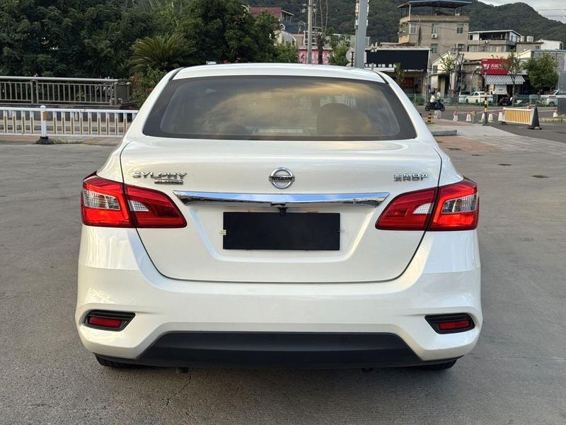 Nissan Sylphy, 2023 — фото 5 из 10