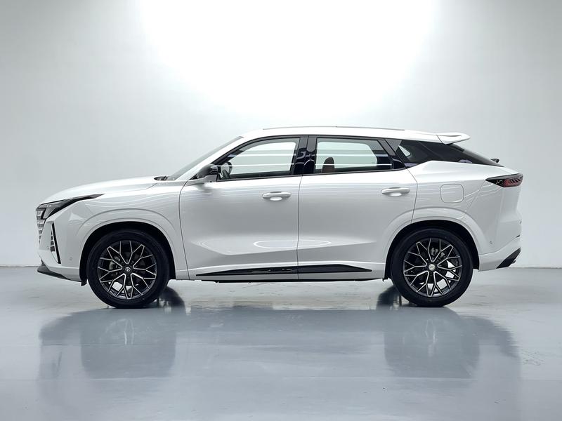 Changan UNI-Z Hybrid, 2024 — фото 4 из 12