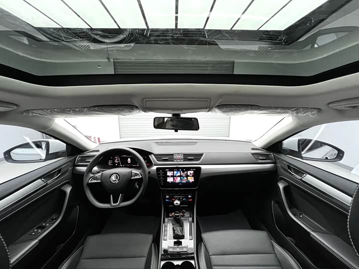 Skoda Superb, 2024 — фото 8 из 9