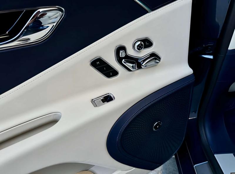 Bentley Flying Spur, 2022 — фото 8 из 9