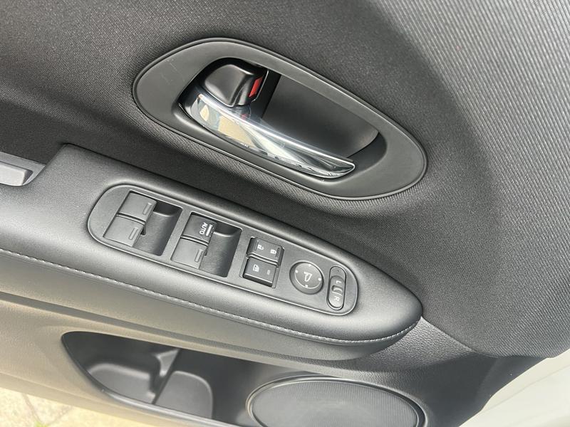 Honda Vezel, 2022 — фото 11 из 12