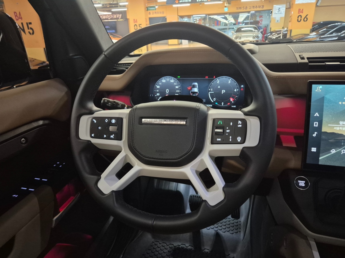 Land Rover Defender, 2025 — фото 8 из 12