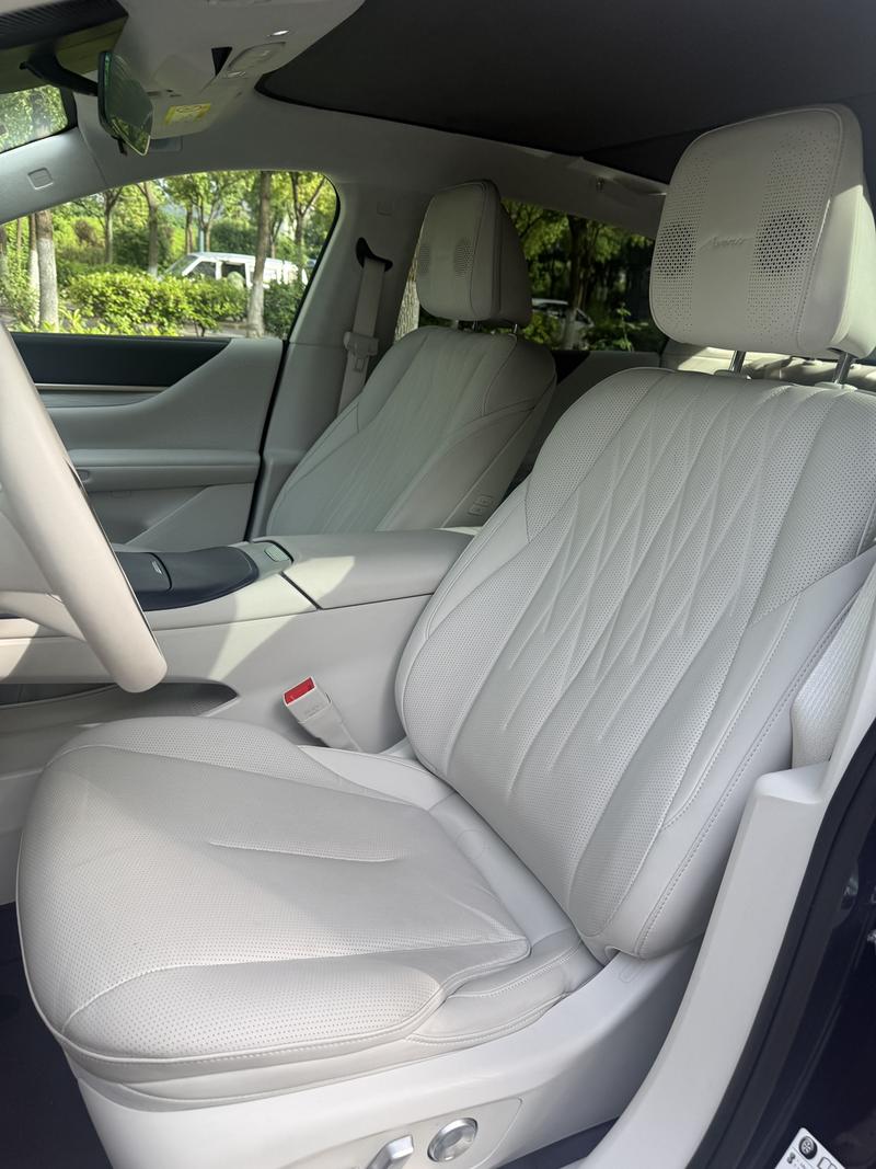 Buick Electra L7, 2025 — фото 6 из 7
