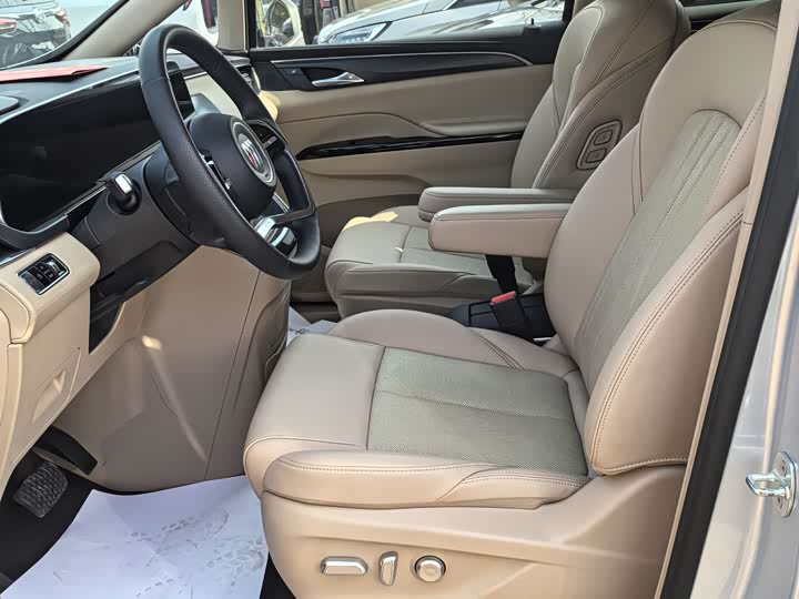 Buick GL8 Hybrid, 2025 — фото 8 из 9