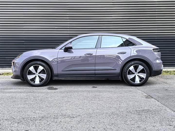 Porsche Macan EV, 2025 — фото 2 из 9