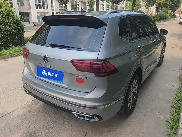 Volkswagen Tiguan L Hybrid, 2023 — фото 3 из 9