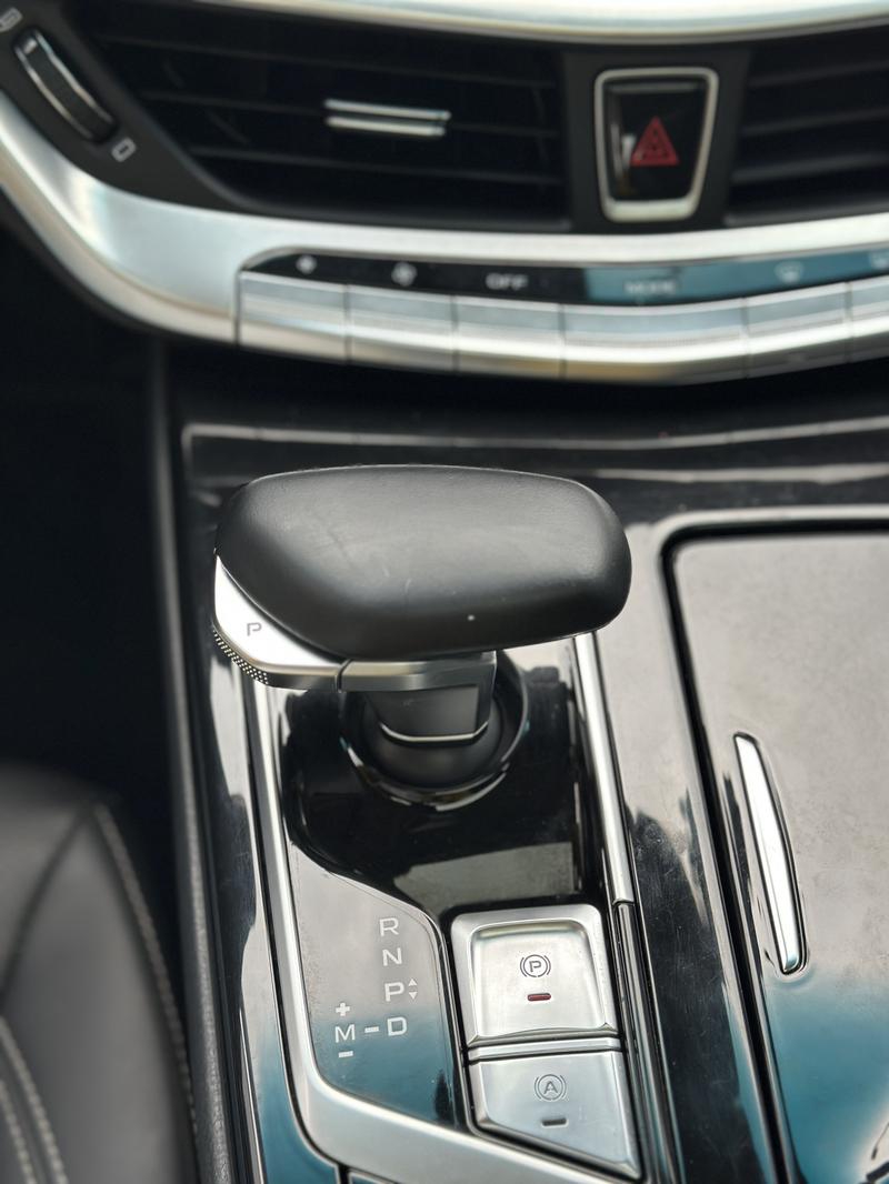 Geely Emgrand GT, 2022 — фото 10 из 12