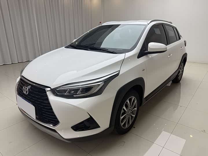 Toyota Yaris L Hatchback, 2022 — купить в Курске под ключ