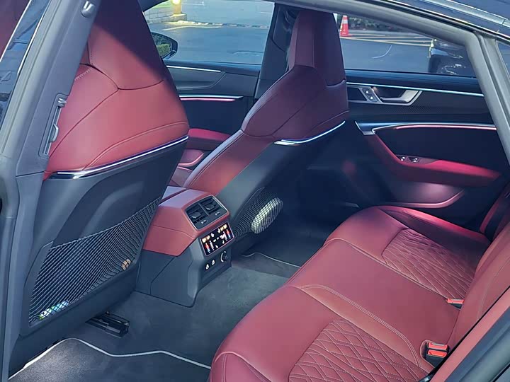 Audi A7L, 2022 — фото 7 из 9