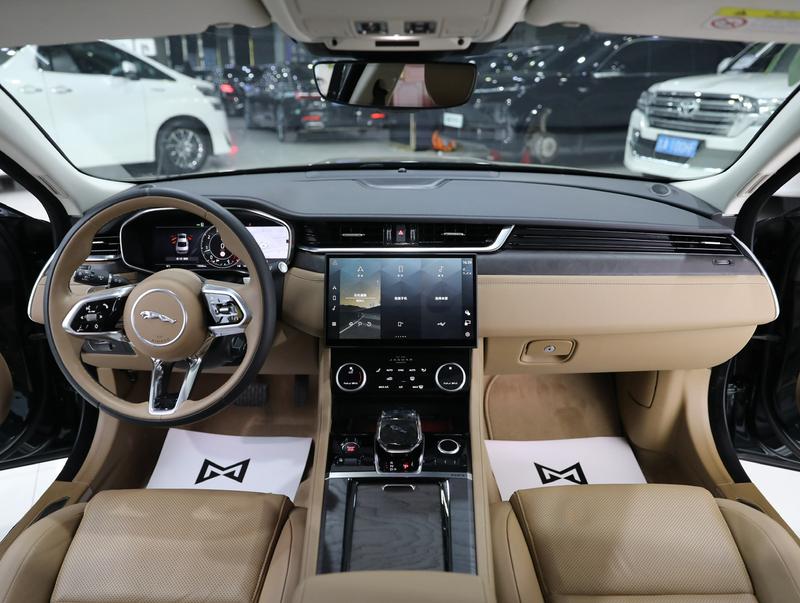 Jaguar XF L, 2024 — фото 7 из 12