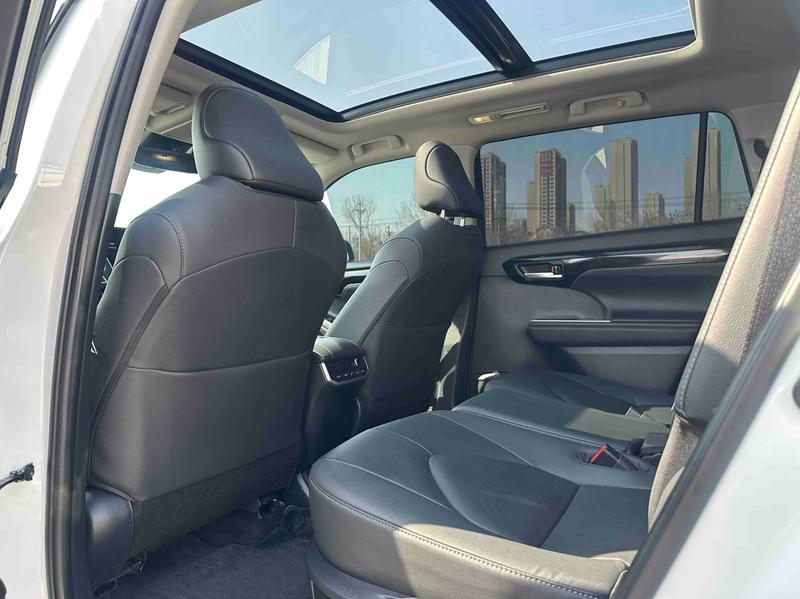 Toyota Highlander, 2023 — фото 11 из 12
