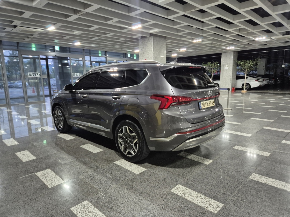 Hyundai Santa Fe, 2023 — фото 4 из 12