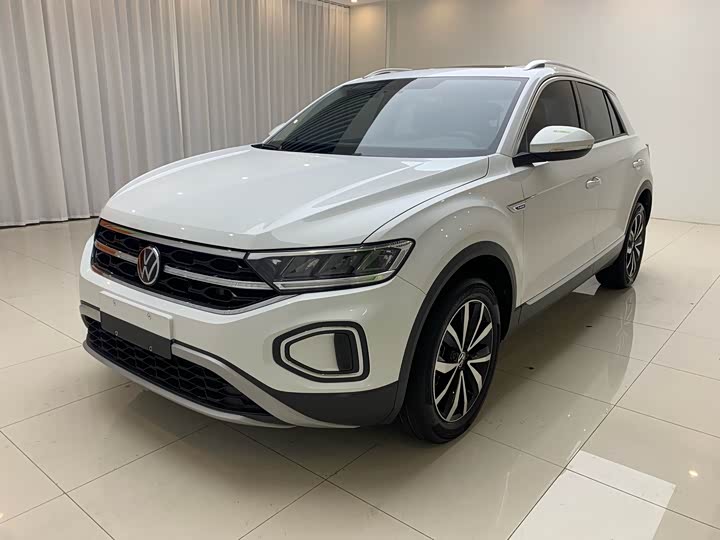 Volkswagen T-Roc, 2023 — купить в Туле под ключ