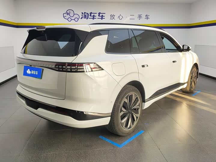 Dongfeng Yipai eπ 008, 2024 — фото 3 из 9
