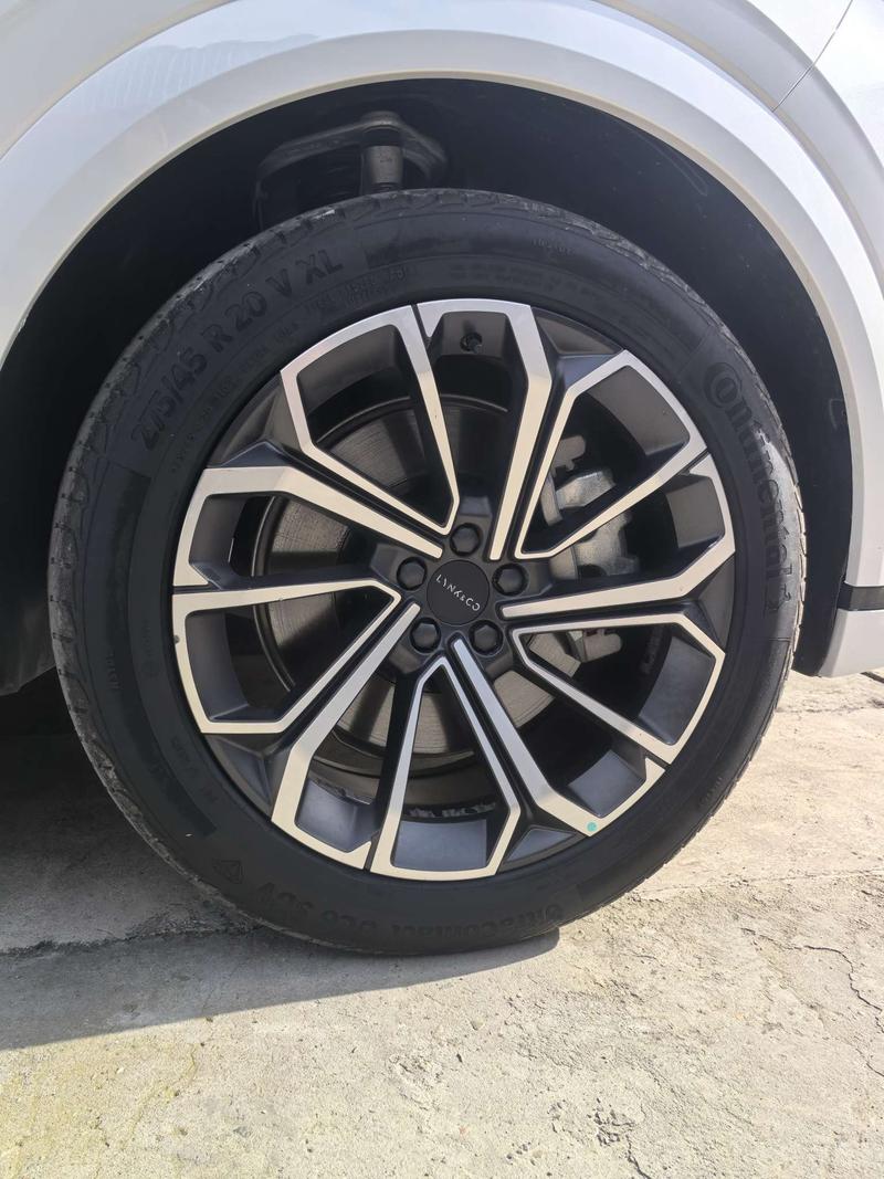Lynk & Co 09 EM-P Hybrid, 2023 — фото 9 из 12