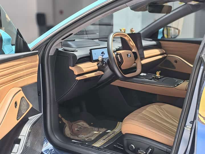 Geely Galaxy Starshine 8 EM-i, 2025 — фото 4 из 9