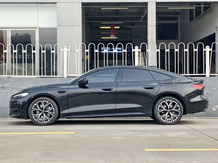 Audi A5L Sportback, 2026 — фото 6 из 9