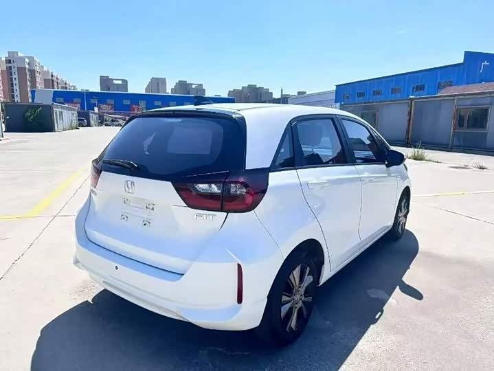 Honda Fit, 2022 — фото 4 из 9