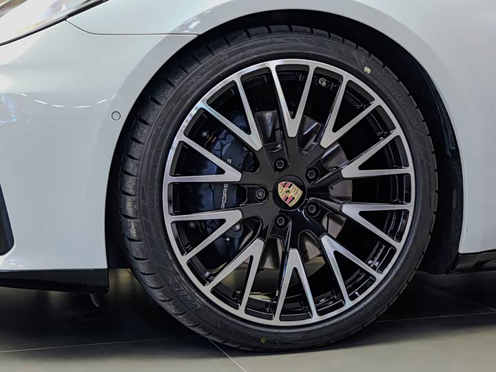 Porsche Panamera, 2024 — фото 7 из 9
