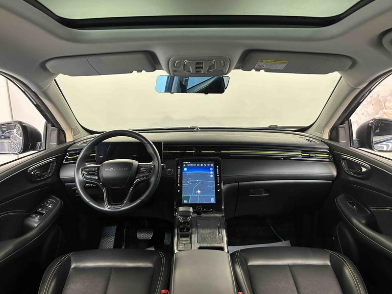 Roewe RX5, 2022 — фото 7 из 12