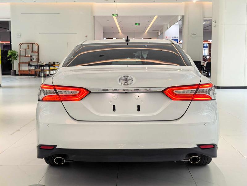 Toyota Camry, 2021 — фото 6 из 12