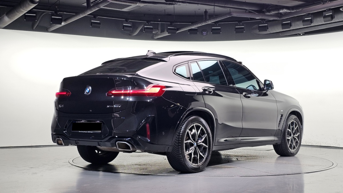BMW X4, 2023 — фото 2 из 12
