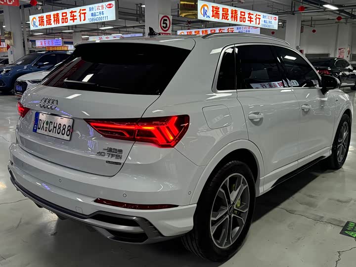 Audi Q3, 2023 — фото 7 из 9