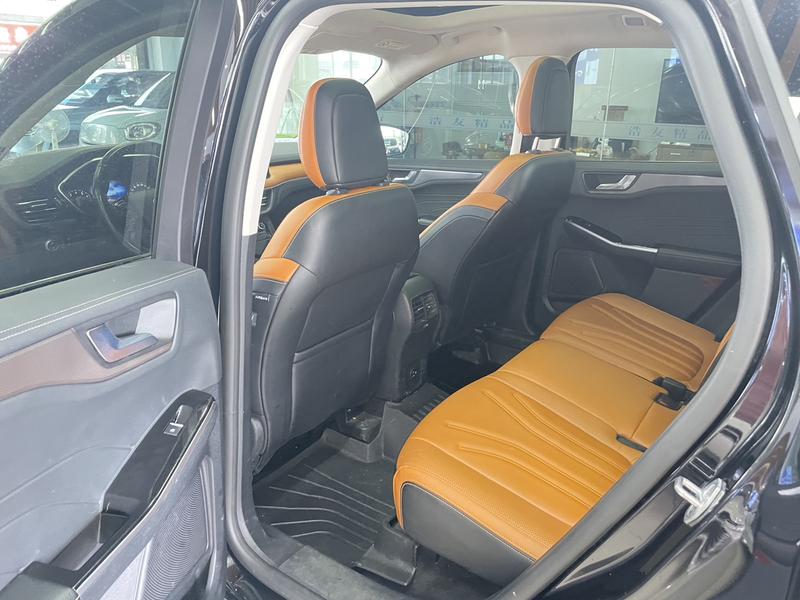 Ford Escape, 2022 — фото 9 из 10