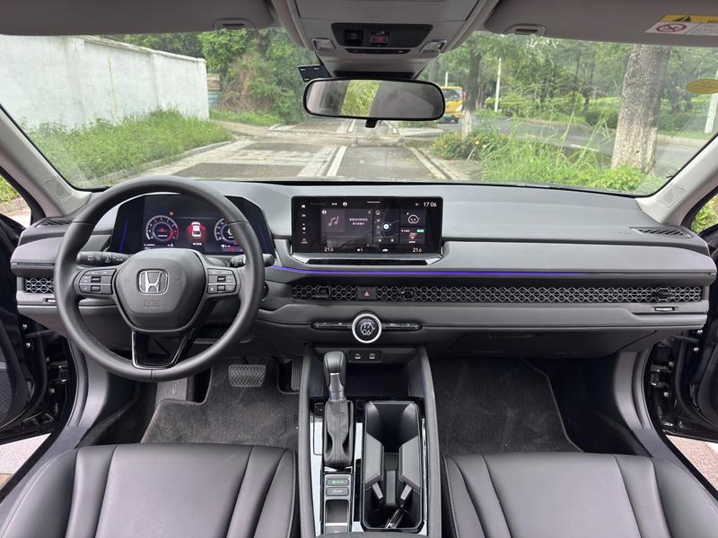 Honda Accord, 2025 — фото 7 из 12