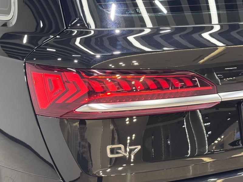 Audi Q7, 2023 — фото 9 из 12