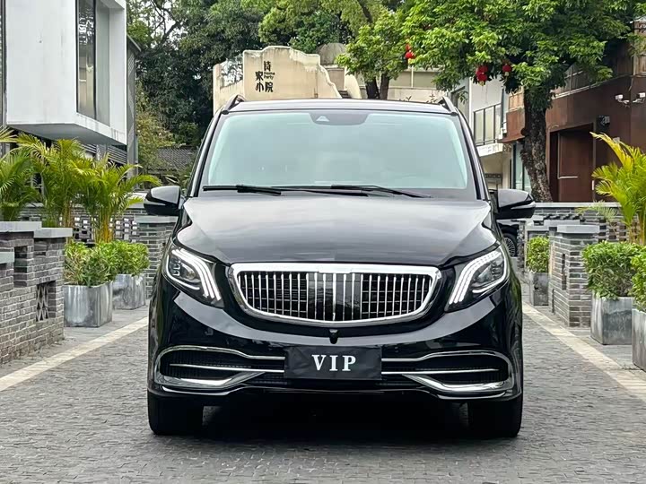Mercedes-Benz V-Class, 2022 — фото 2 из 9
