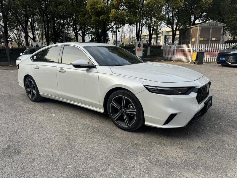 Honda Inspire, 2024 — фото 3 из 10