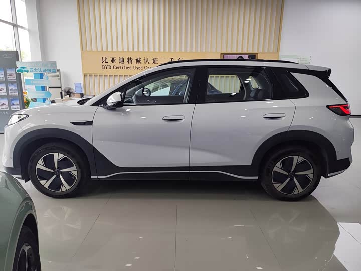 BYD Sea Lion 05 EV, 2025 — фото 5 из 9