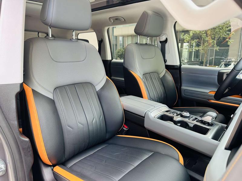 BAIC Beijing BJ40 Hybrid, 2025 — фото 11 из 12