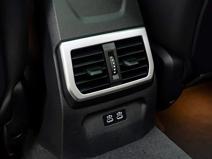 BMW 2 Series, 2024 — фото 4 из 9