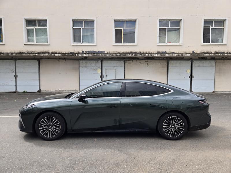 Geely Galaxy Starshine 8 EM-i, 2025 — фото 4 из 12