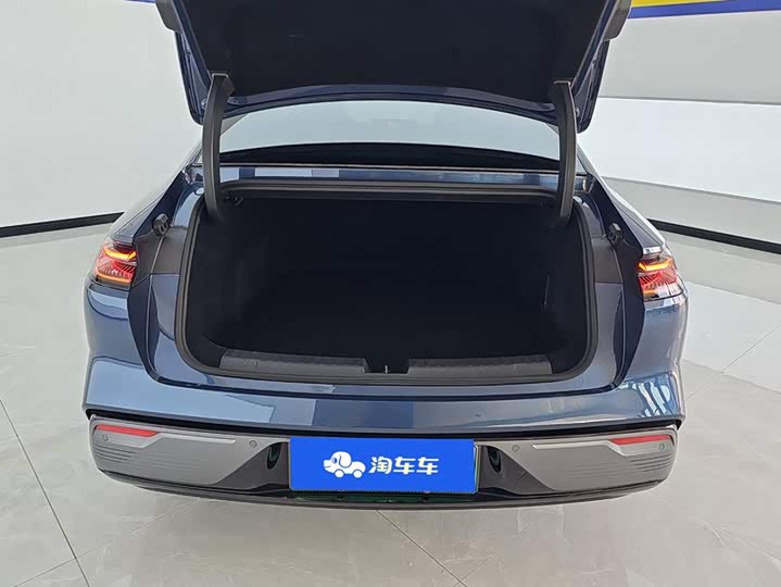 Geely Galaxy Starshine 8 EM-i, 2025 — фото 4 из 9