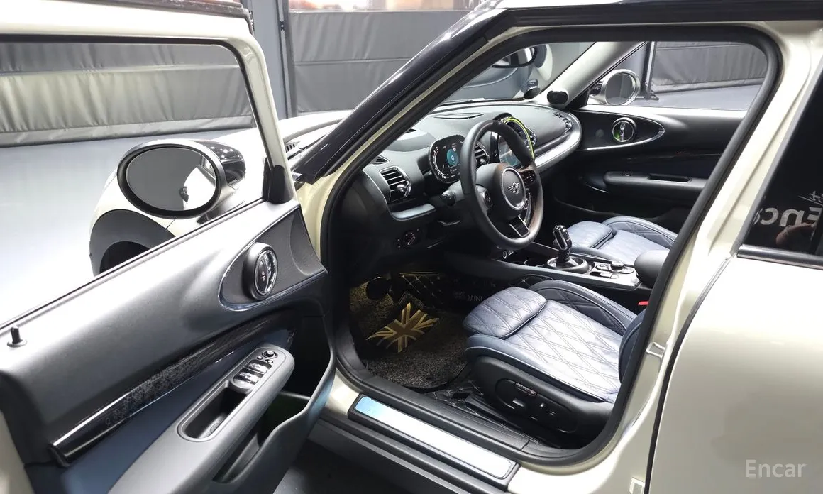 Mini Clubman, 2022 — фото 10 из 12