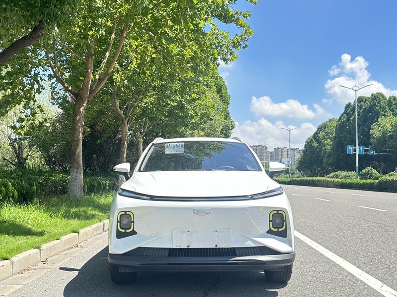 Geely Geometry E Firefly, 2022 — фото 2 из 12