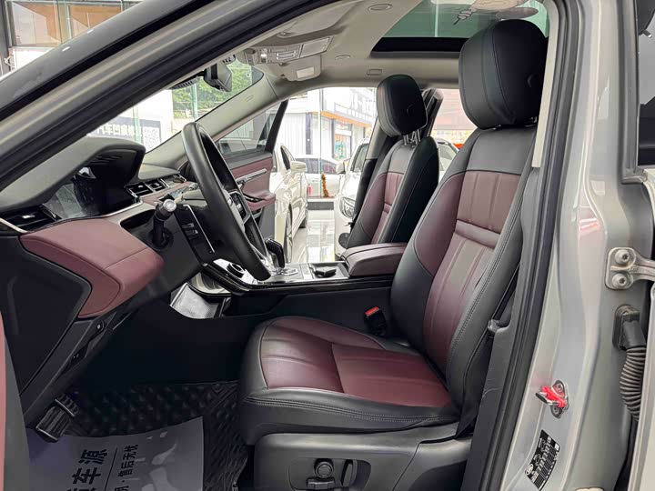 Land Rover Range Rover Evoque L, 2021 — фото 6 из 9